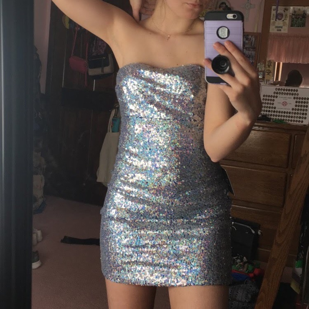 SPARKLY MINI DRESS